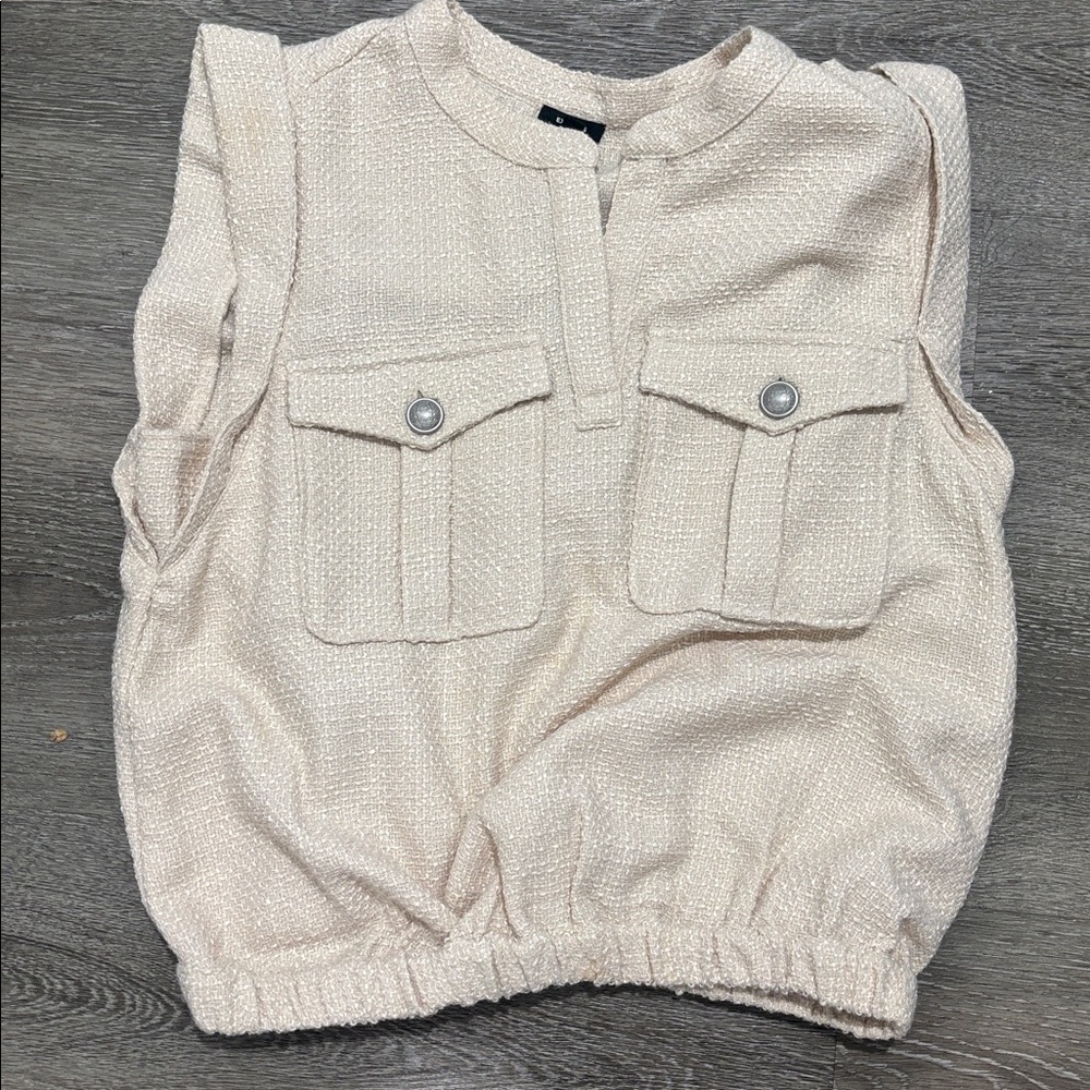 Express Cream Short Sleeve Top